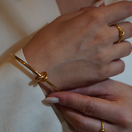 Knot Gold