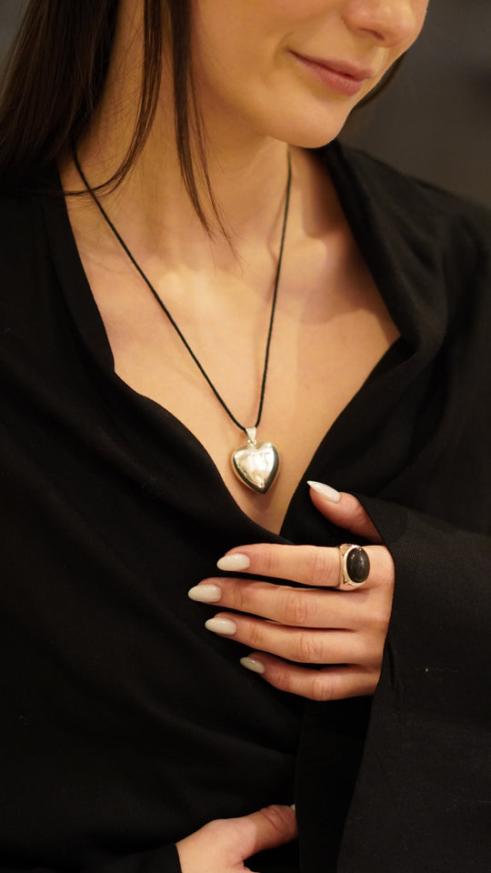 Srebrny naszyjnik choker z sekretnikiem serce